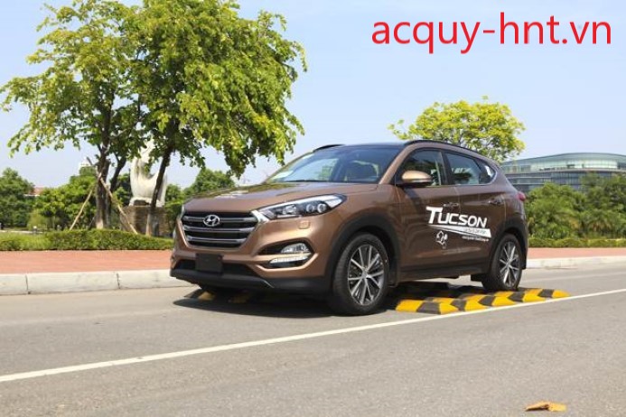 ắc quy xe hyundai tucson 0333266768