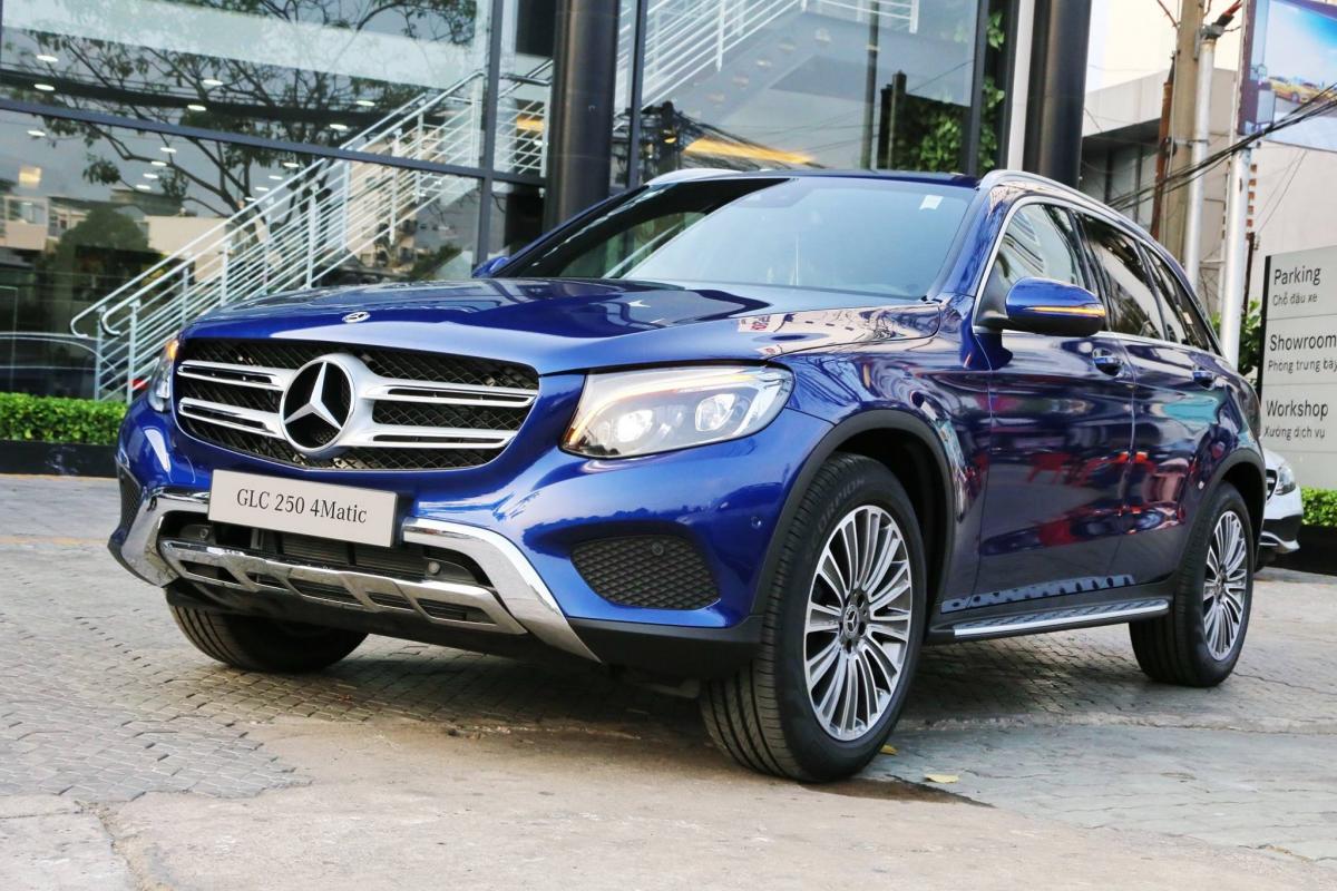 Thay Ắc quy xe Mercedes GLC 250 tại nhà 0333266768