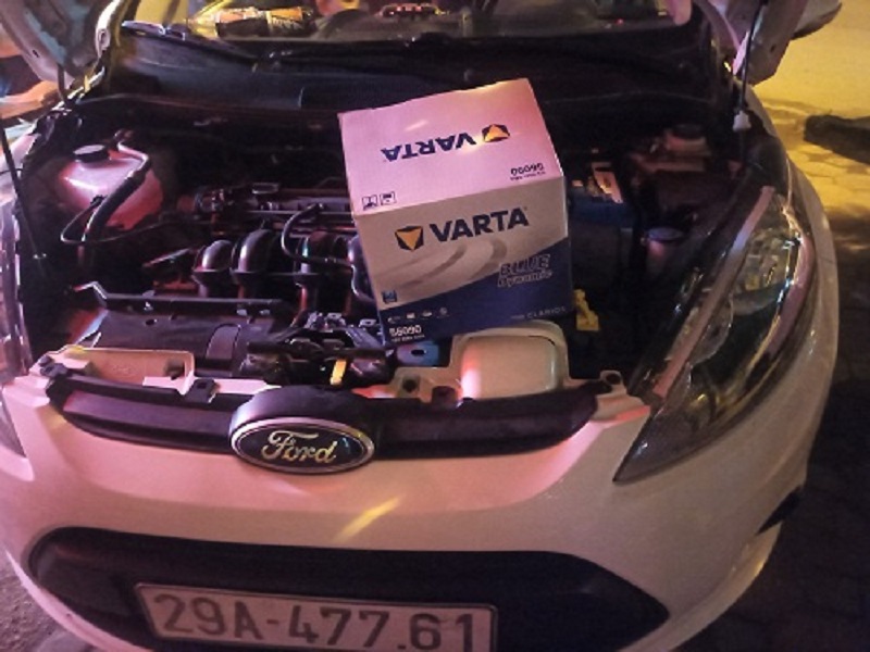 Thay ắc quy xe Ford Ecosport tại nhà lh:0333266768