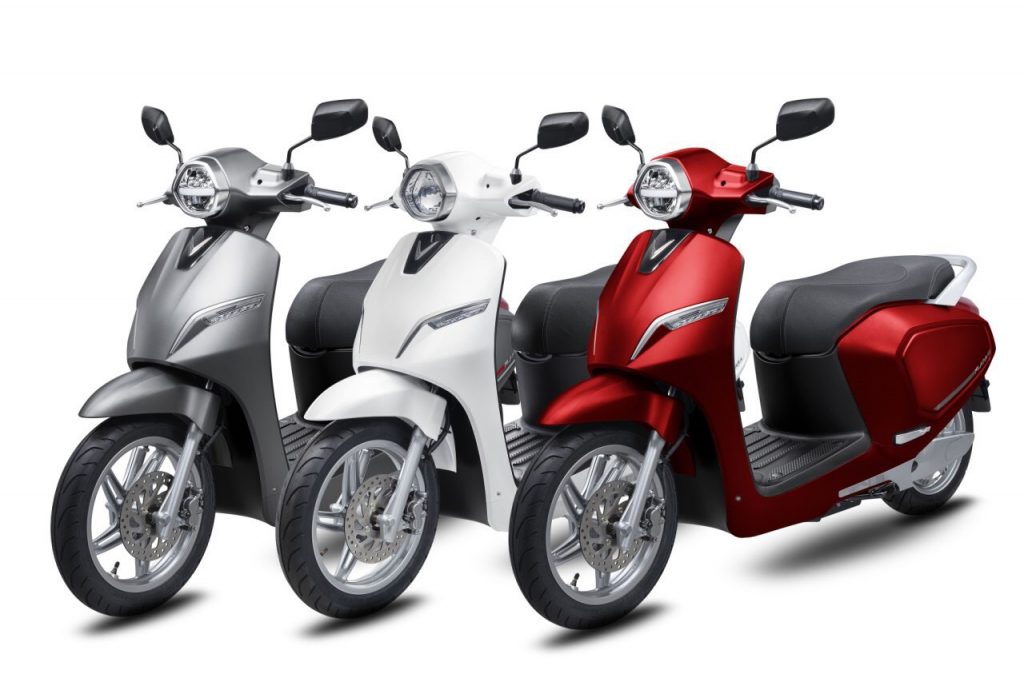 Xe máy điện Klara thay ắc quy tại nhà 0333266768