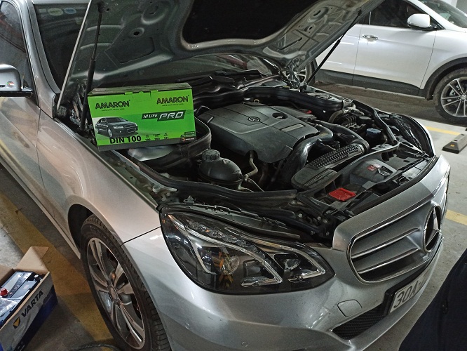 thay ắc quy xe Lincoln MKZ tại nhà 0333266768