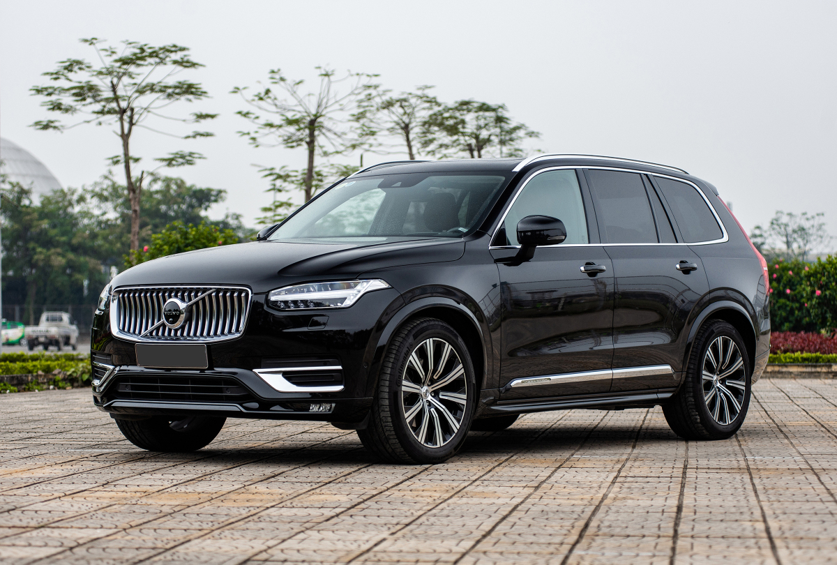 thay ắc quy xe Volvo XC90 tại nhà 0333266768